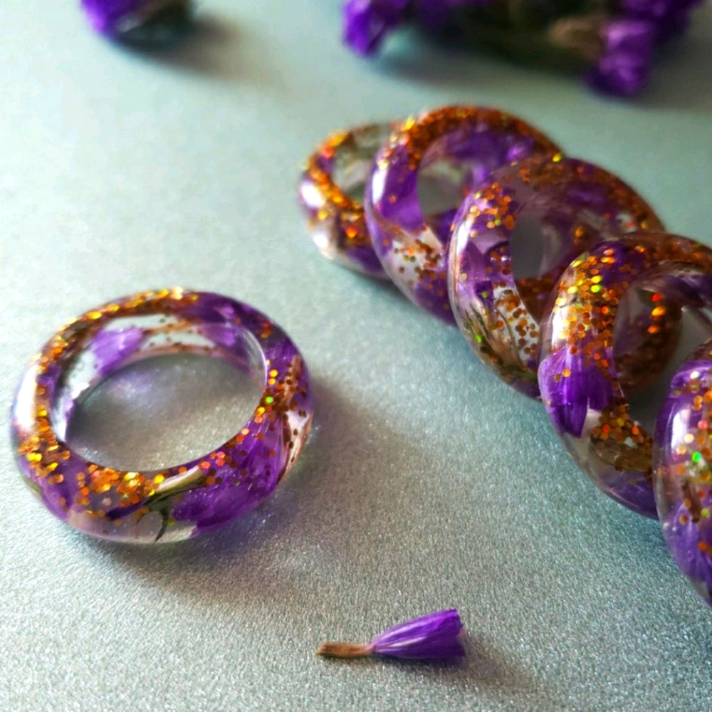 Handmade Purple Flower Resin Ring Gold Glitter